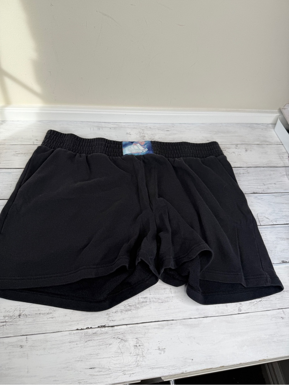 Adidas black cotton shorts with pockets, logo